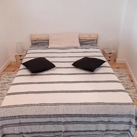 Renove, 1 Chambre, 300m De La Gare, Pres Du Centre De - Fr-1-361-479