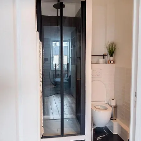 Daire Renove, 1 Chambre, 300m De La Gare, Pres Du Centre De - Fr-1-361-479