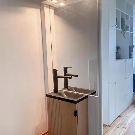 Renove, 1 Chambre, 300m De La Gare, Pres Du Centre De - Fr-1-361-479 아파트 *