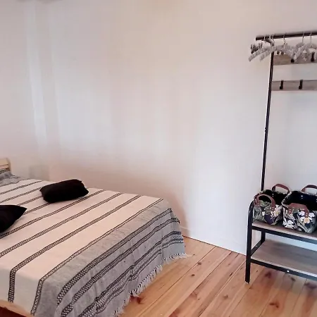 Renove, 1 Chambre, 300m De La Gare, Pres Du Centre De - Fr-1-361-479 Apartment